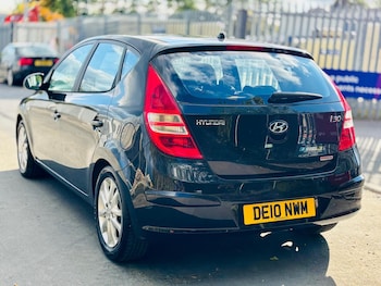 Used Hyundai i30 2010 for sale - 76138130: Photo 4