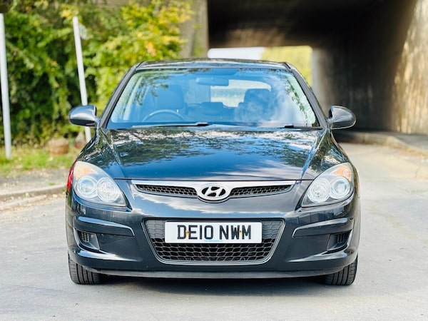 Used Hyundai i30 2010 for sale - 76138130: Photo 8