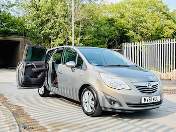 2011 (61) - 1.4i 16V SE 5dr