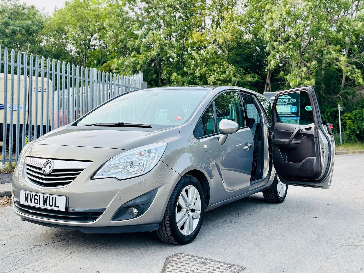 Used Vauxhall Meriva 2011 for sale - 76377434: Photo 3