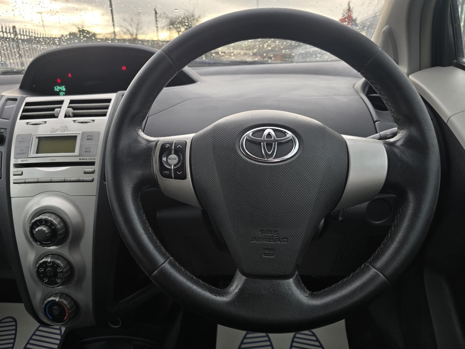 Used Toyota Yaris 2008 for sale - 76940440: Photo 24