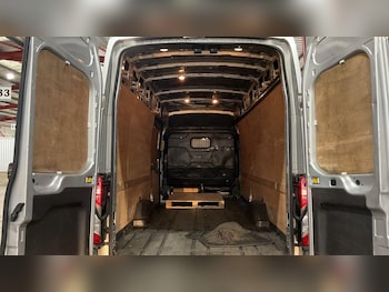 Used Ford Transit 2019 for sale - 76360570: Photo