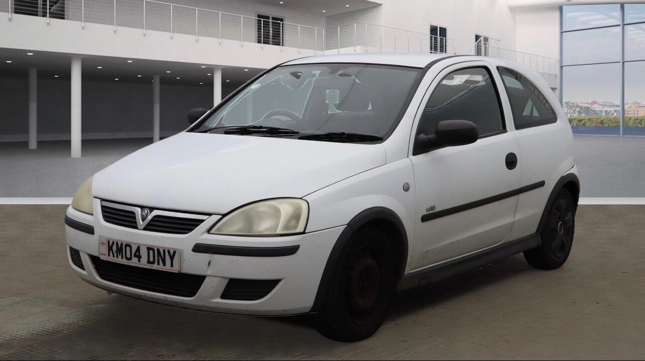 Used Vauxhall Corsa 2004 for sale - 76370766: Photo 2