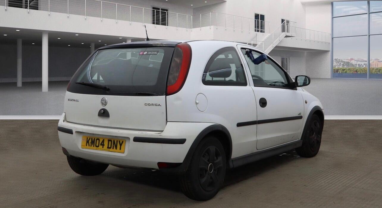 Used Vauxhall Corsa 2004 for sale - 76370766: Photo 4