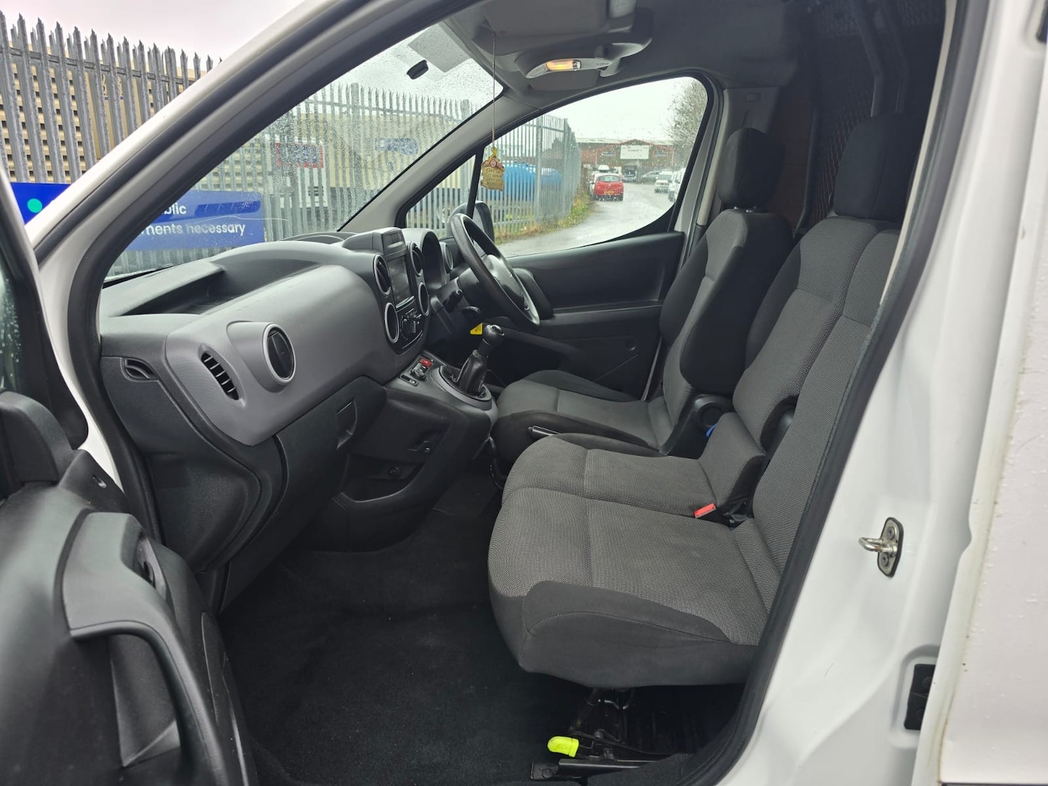 Used Peugeot Partner 2014 for sale - 77506068: Photo 13