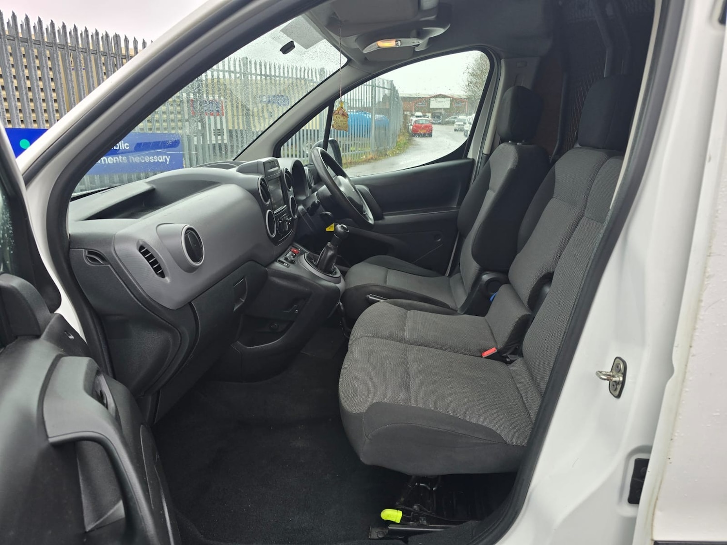 Used Peugeot Partner 2014 for sale - 77506068: Photo 14