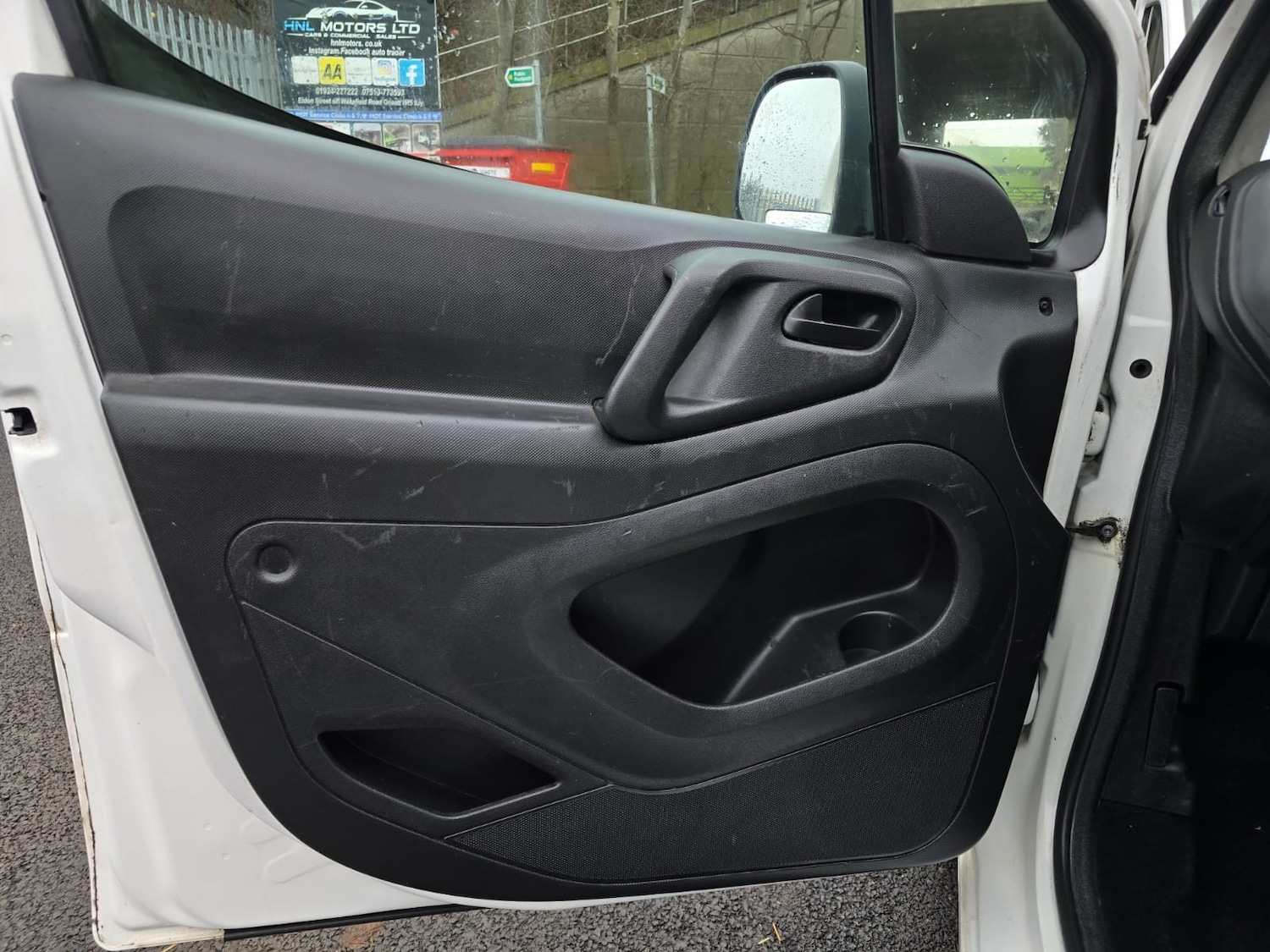 Used Peugeot Partner 2014 for sale - 77506068: Photo 19