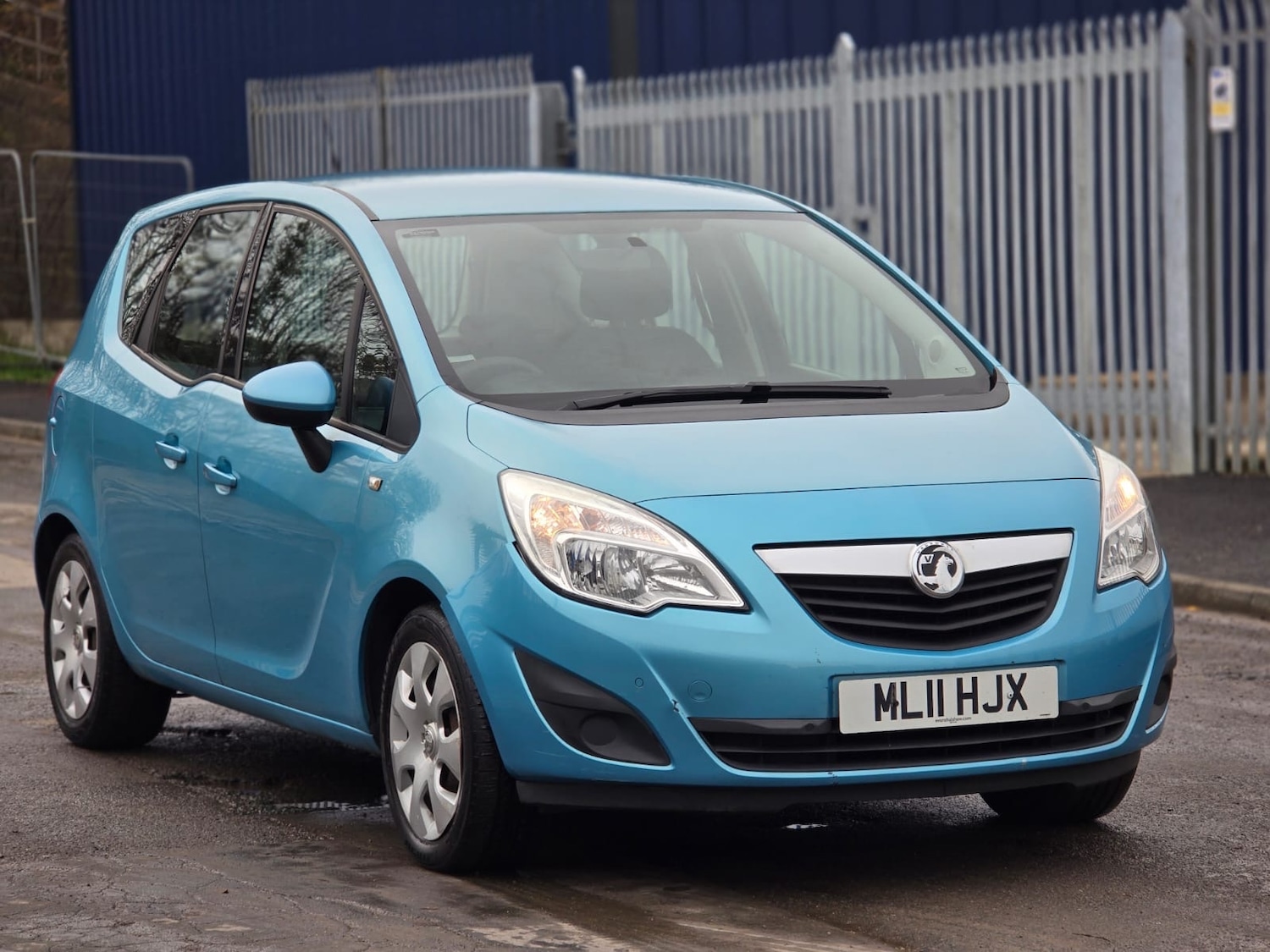 Used Vauxhall Meriva 2011 for sale - 76536989: Photo 2