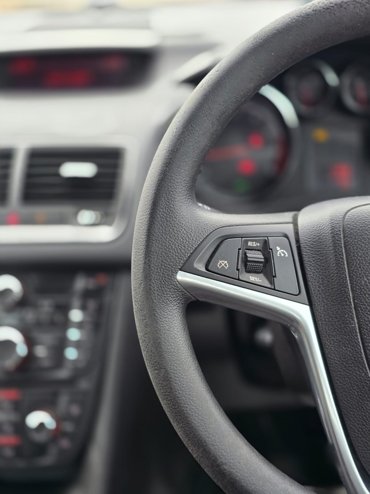 Used Vauxhall Meriva 2011 for sale - 76536989: Photo 30