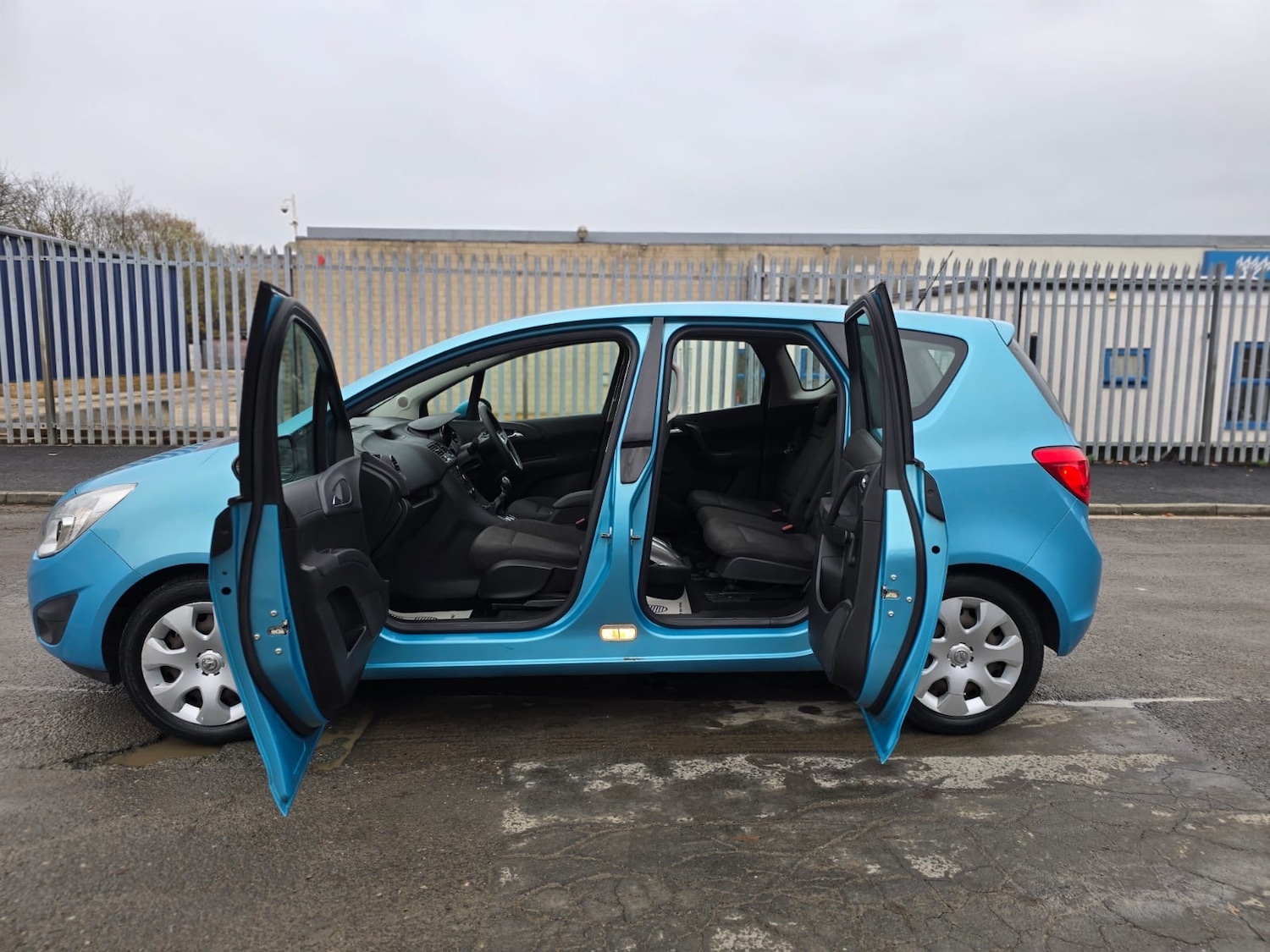 Used Vauxhall Meriva 2011 for sale - 76536989: Photo 6