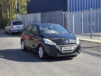Used Peugeot 208 2014 for sale - 78345469: Photo