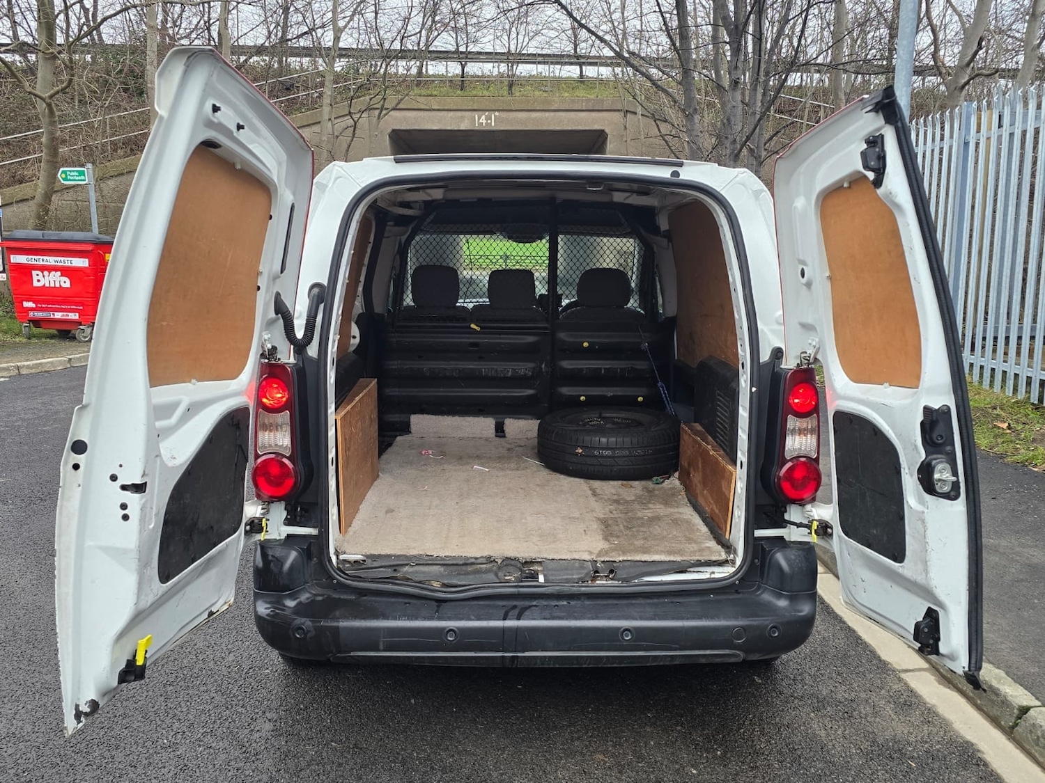 Used Peugeot Partner 2016 for sale - 77350464: Photo 24