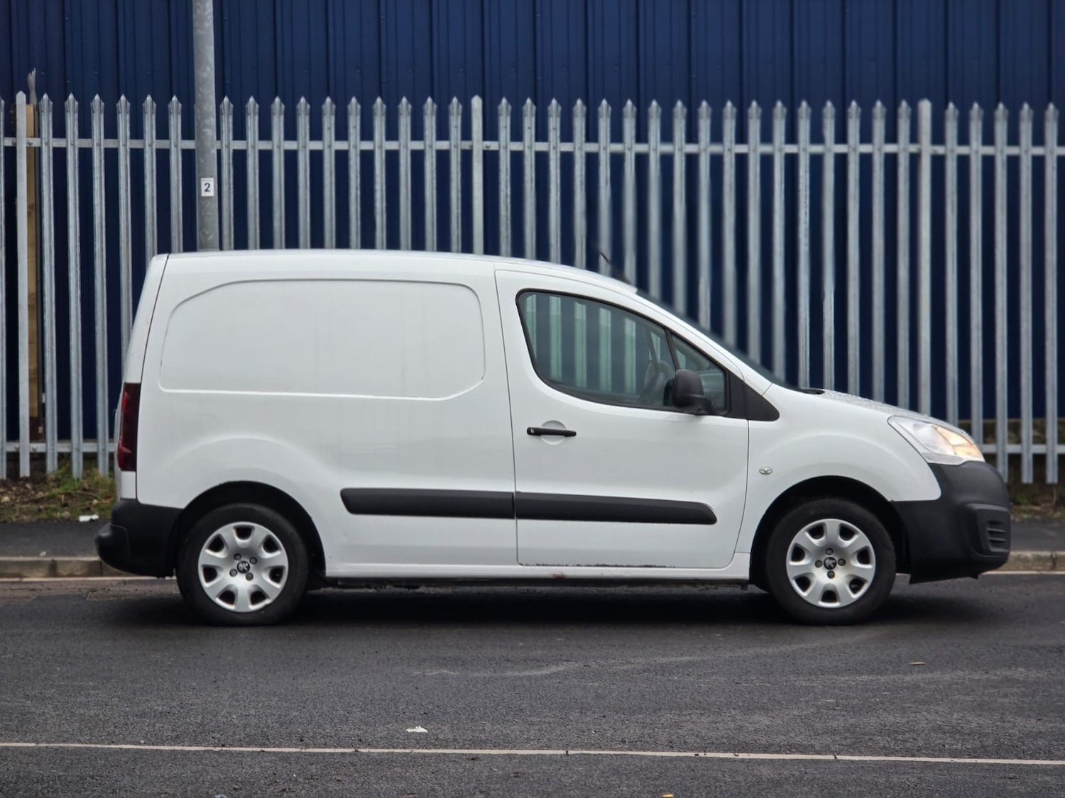 Used Peugeot Partner 2016 for sale - 77350464: Photo 6