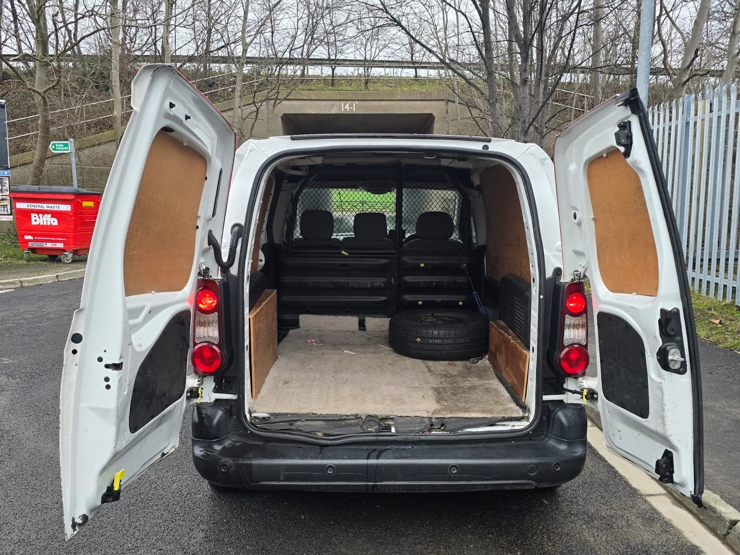 Used Peugeot Partner 2016 for sale - 77350464: Photo 8