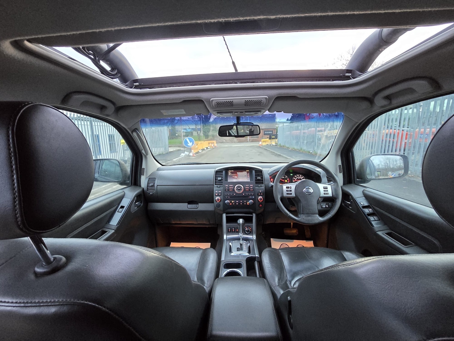 Used Nissan Navara 2011 for sale - 77764238: Photo 15