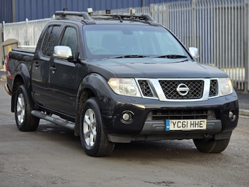 Used Nissan Navara 2011 for sale - 77764238: Photo