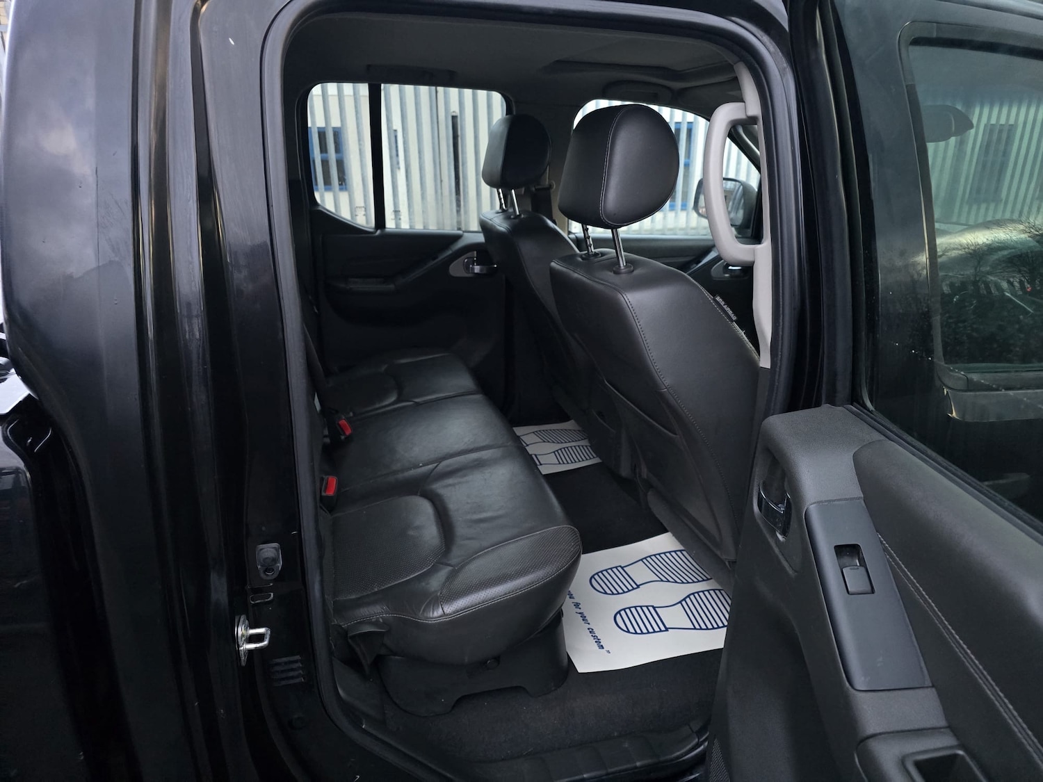 Used Nissan Navara 2011 for sale - 77764238: Photo 24