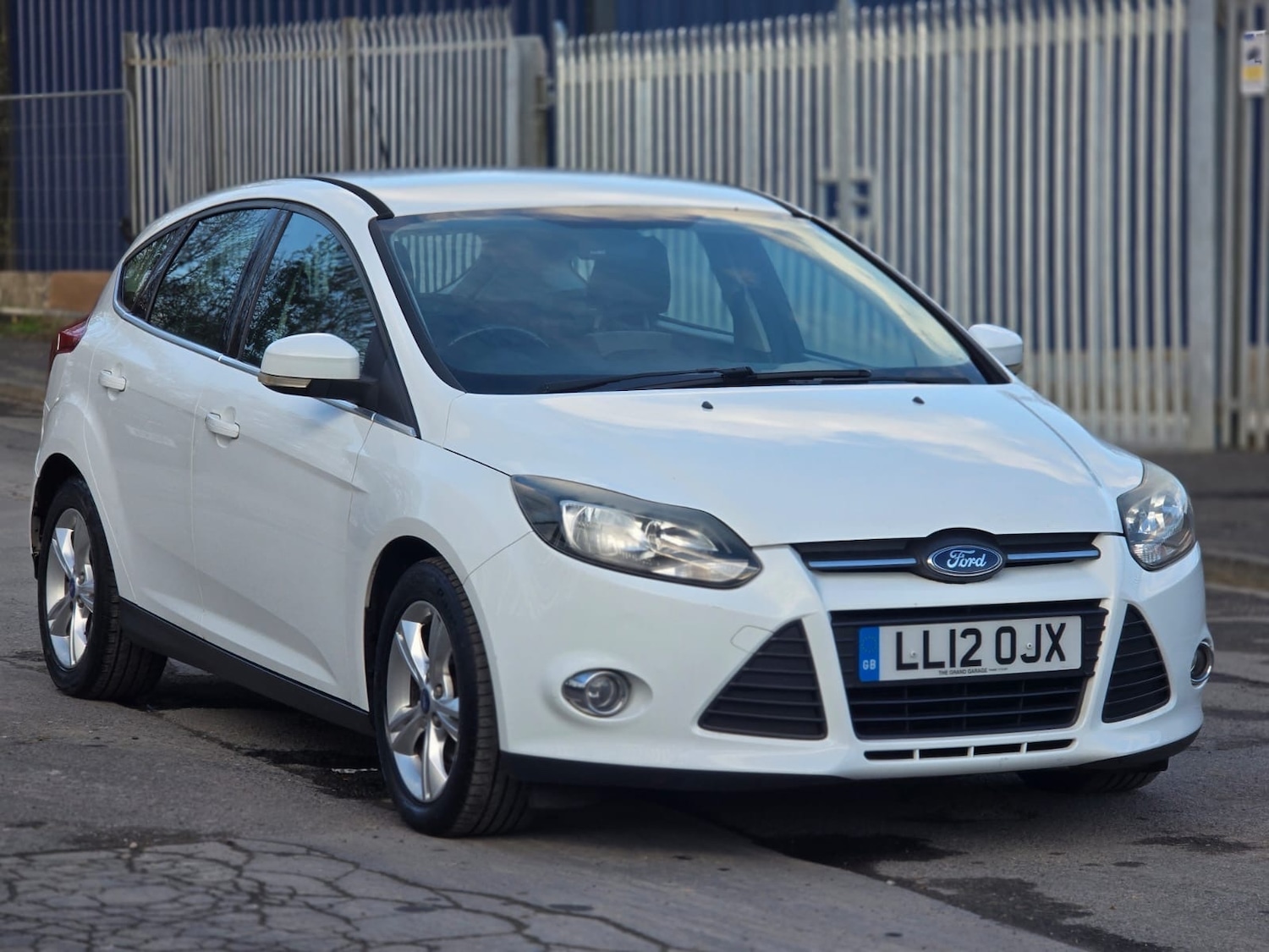 Used Ford Focus 2012 for sale - 77350445: Photo 2