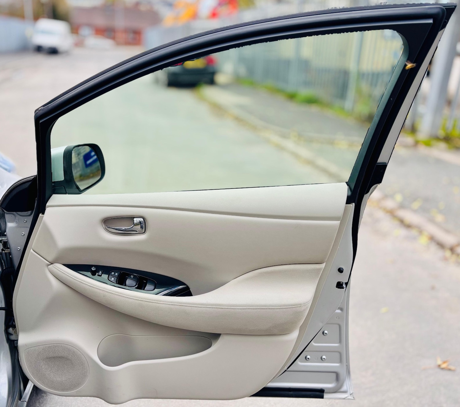 Used Nissan Leaf 2013 for sale - 77127570: Photo 25