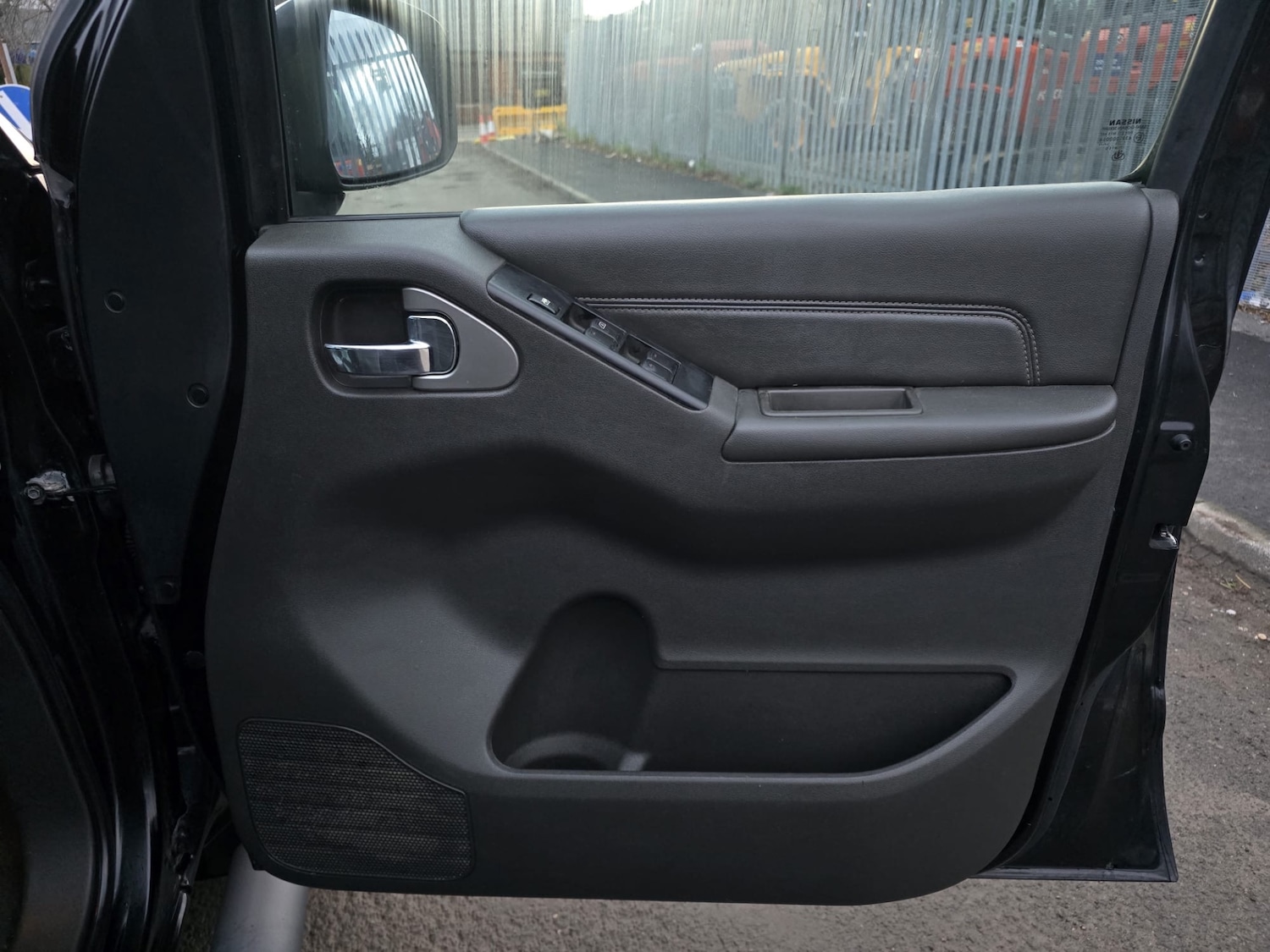 Used Nissan Navara 2011 for sale - 77028323: Photo 18