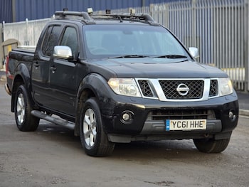 Used Nissan Navara 2011 for sale - 77028323: Photo