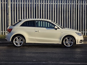 Used Audi A1 2010 for sale - 78359238: Photo
