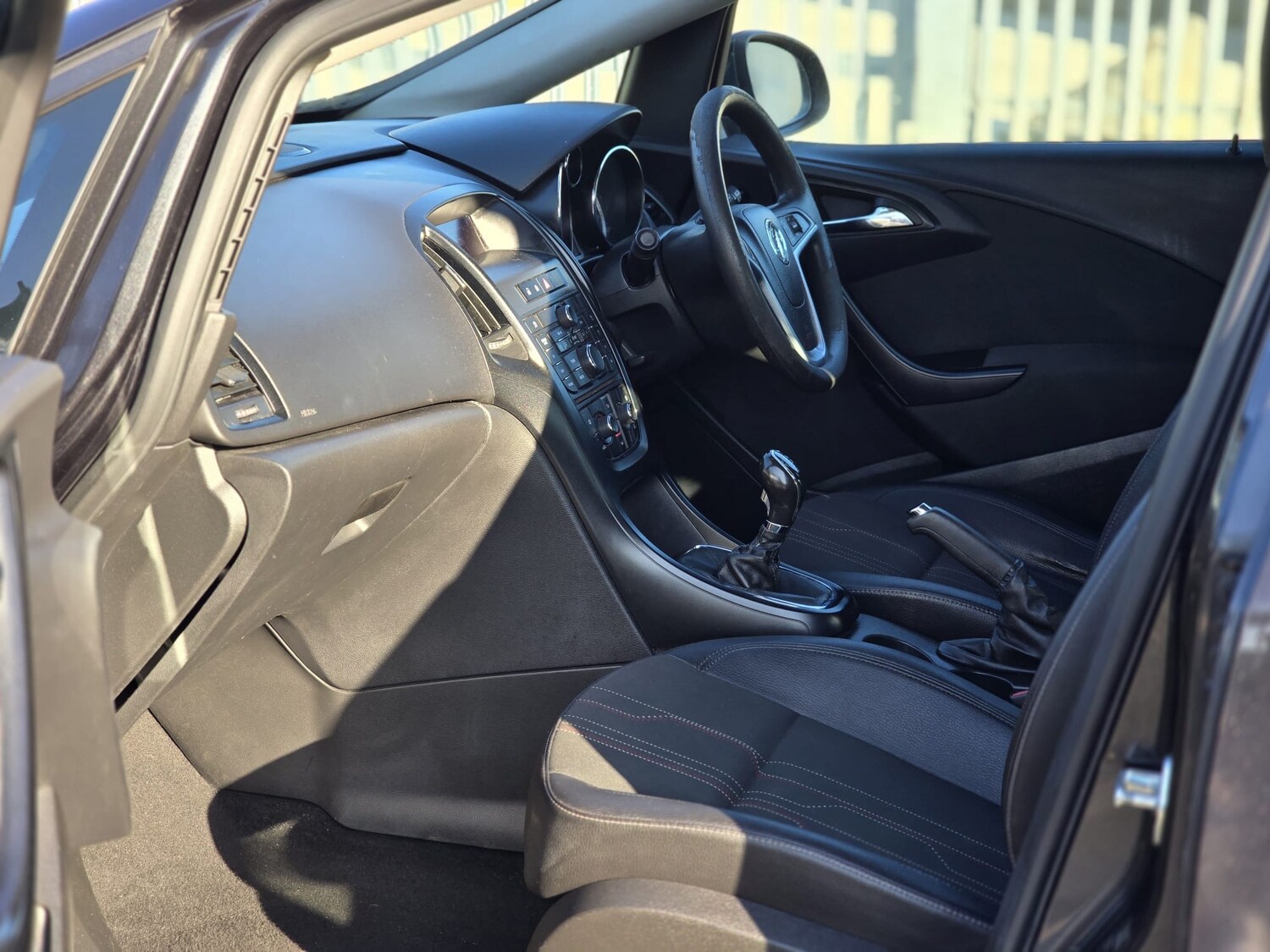 Used Vauxhall Astra 2012 for sale - 77897442: Photo 11