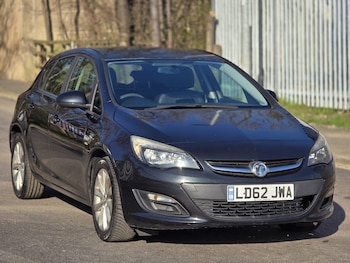 Used Vauxhall Astra 2012 for sale - 77897442: Photo