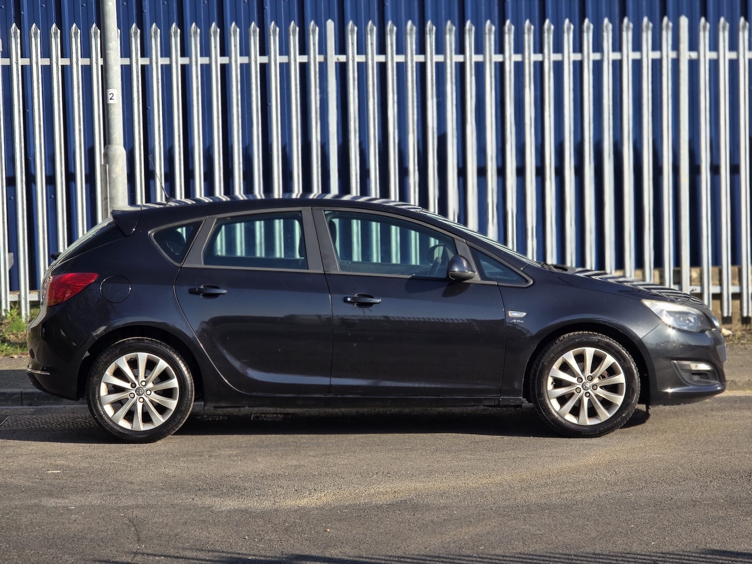 Used Vauxhall Astra 2012 for sale - 77897442: Photo 5