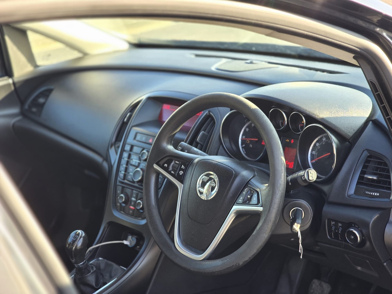 Used Vauxhall Astra 2012 for sale - 77897442: Photo 9