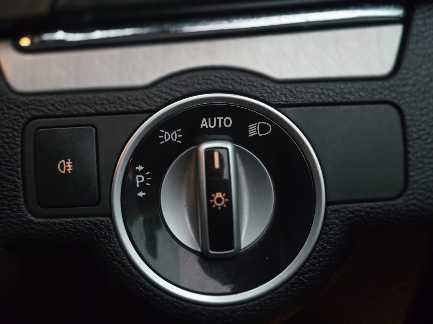 Used Mercedes-Benz E Class 2012 for sale - 77327193: Photo 25