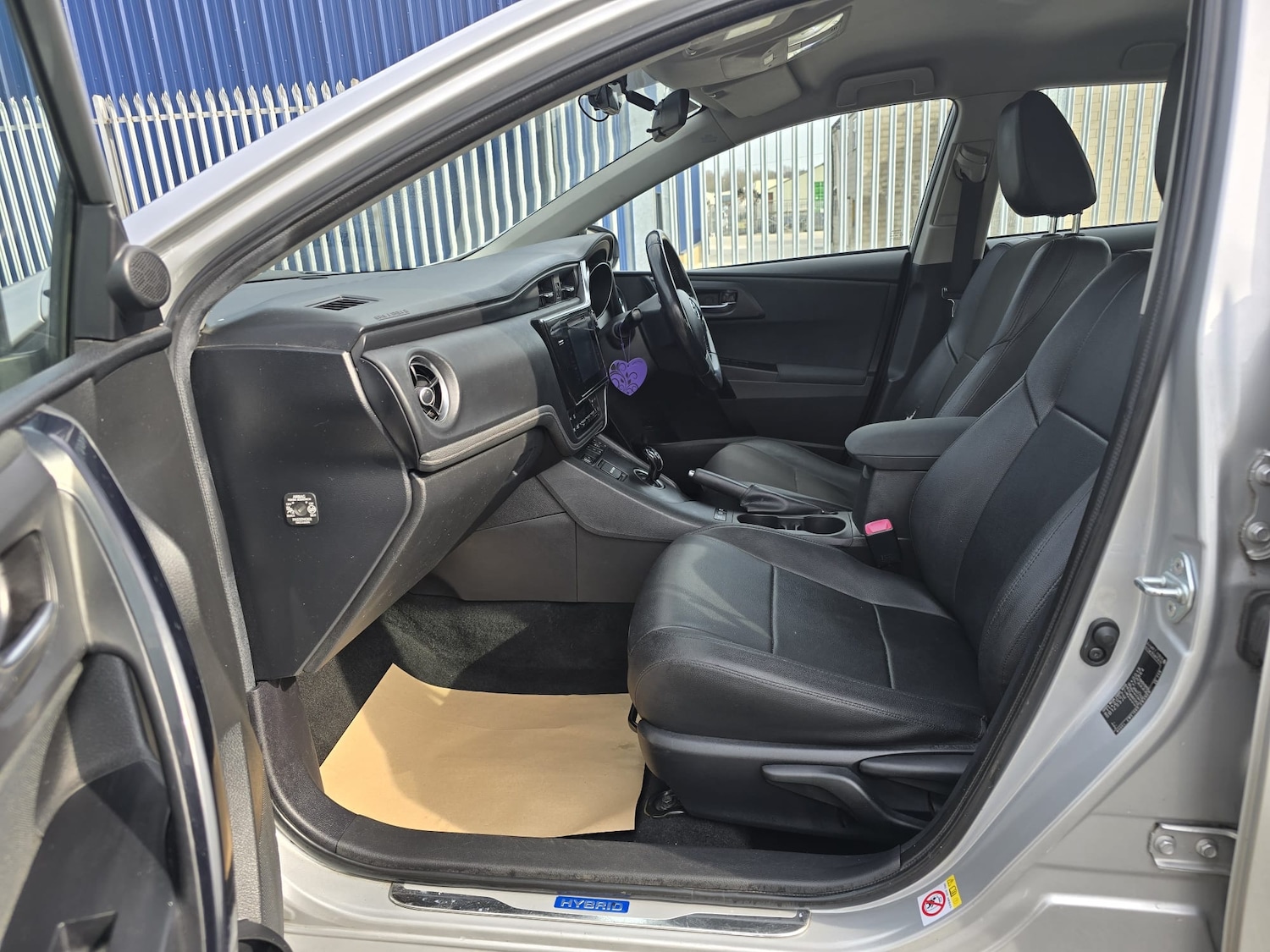 Used Toyota Auris 2015 for sale - 77983000: Photo 18