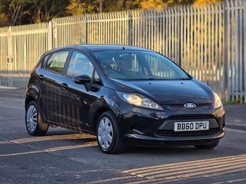 Used Ford Fiesta 2010 for sale - 76200759: Photo