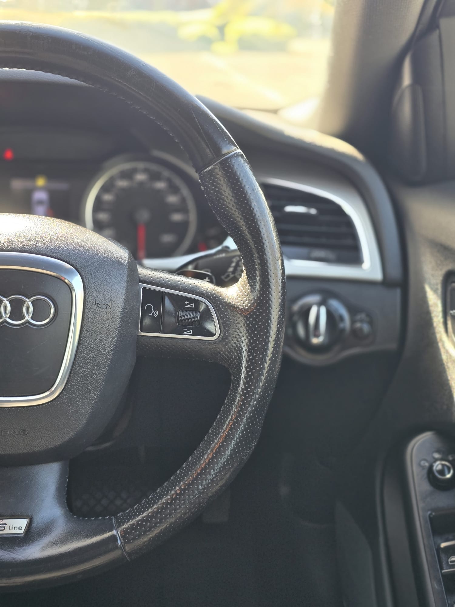 Used Audi A4 2009 for sale - 78187358: Photo 26