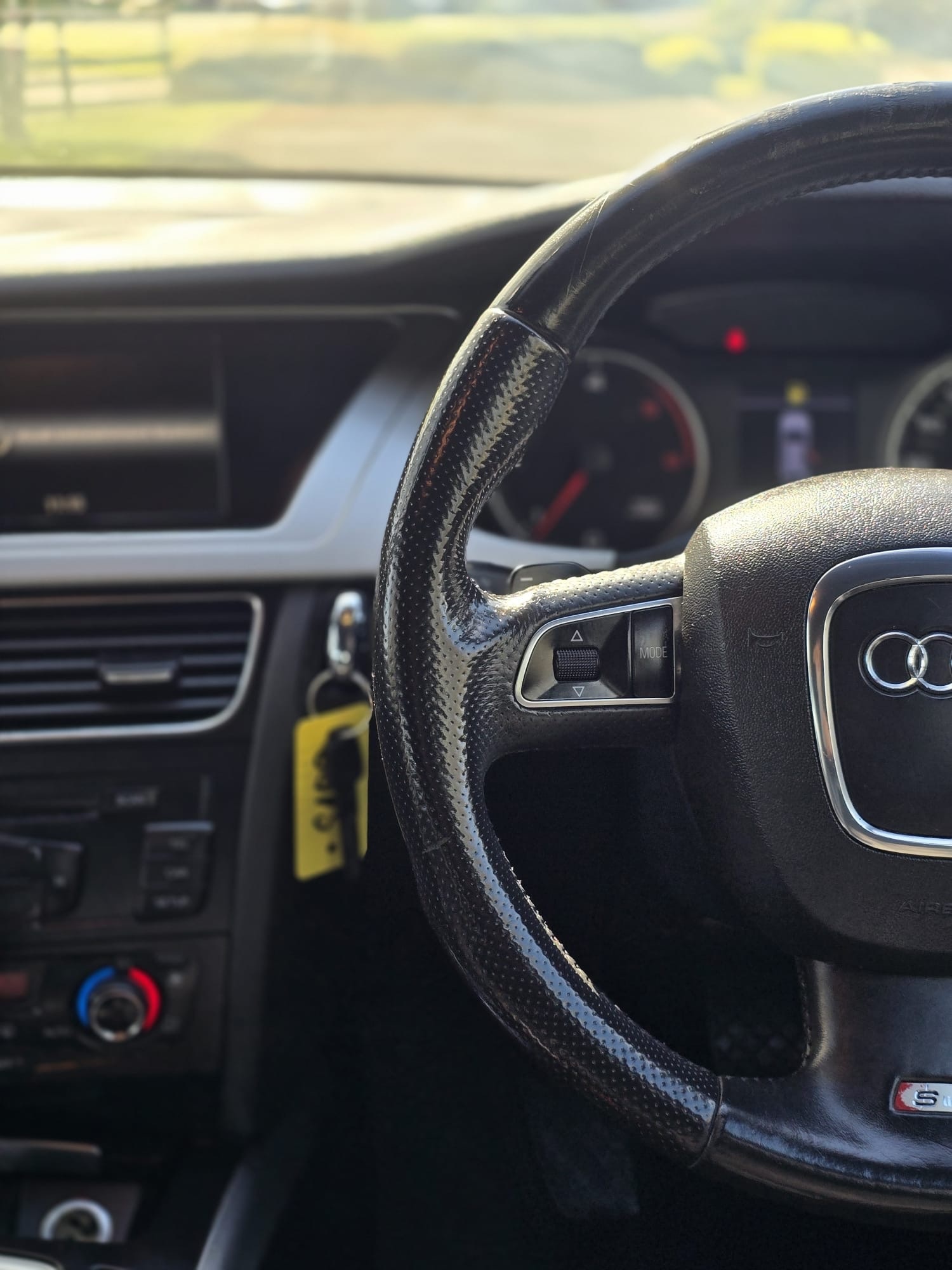 Used Audi A4 2009 for sale - 78187358: Photo 27