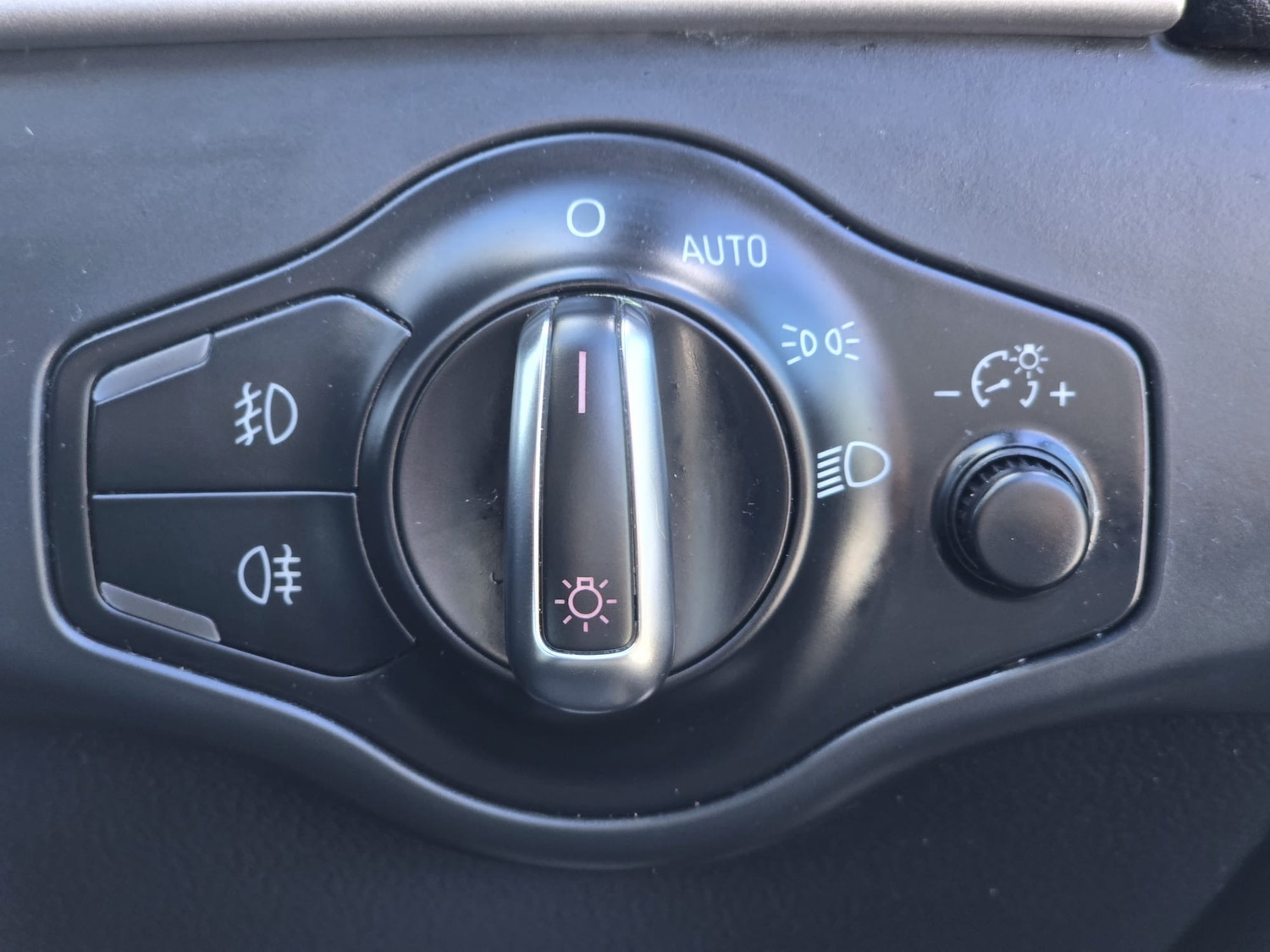 Used Audi A4 2009 for sale - 78187358: Photo 31