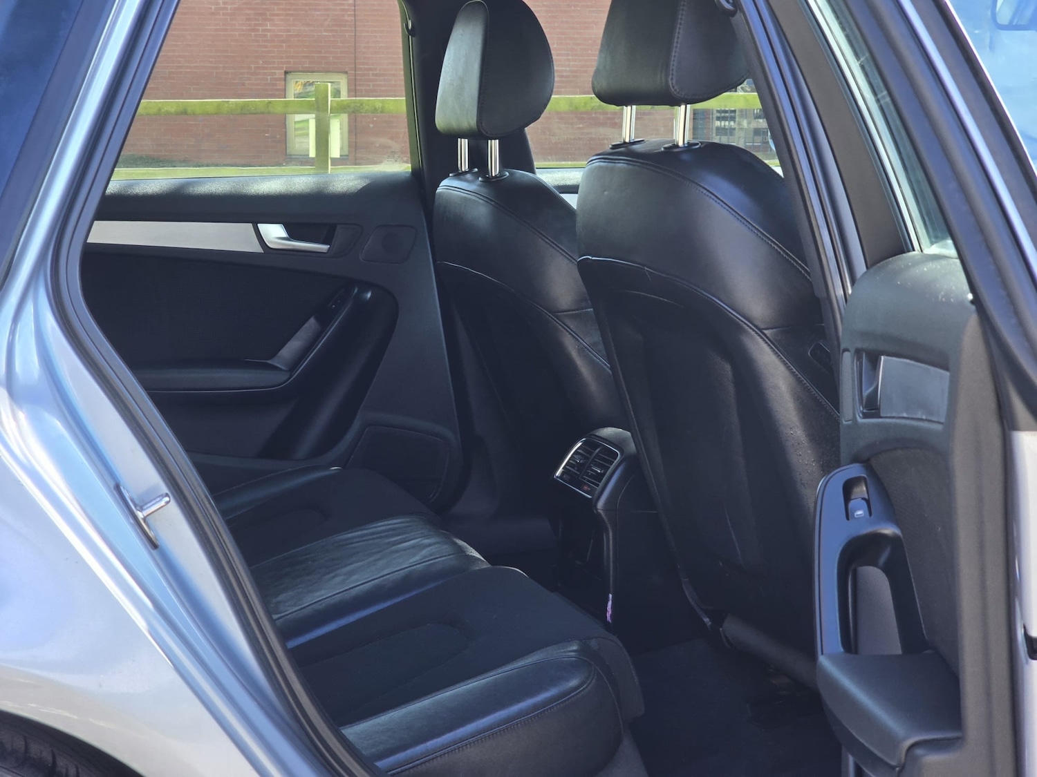 Used Audi A4 2009 for sale - 78187358: Photo 38