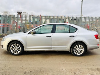 Used Skoda Octavia 2013 for sale - 77350458: Photo