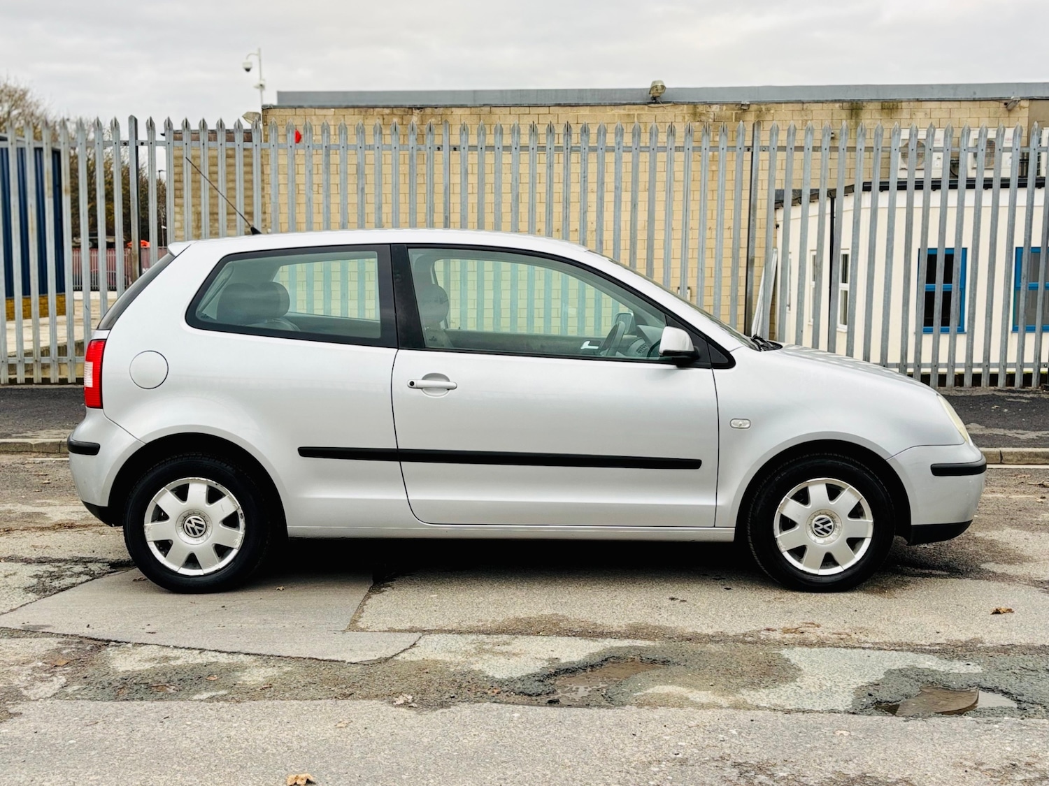 Used Volkswagen Polo 2002 for sale - 76598736: Photo 9