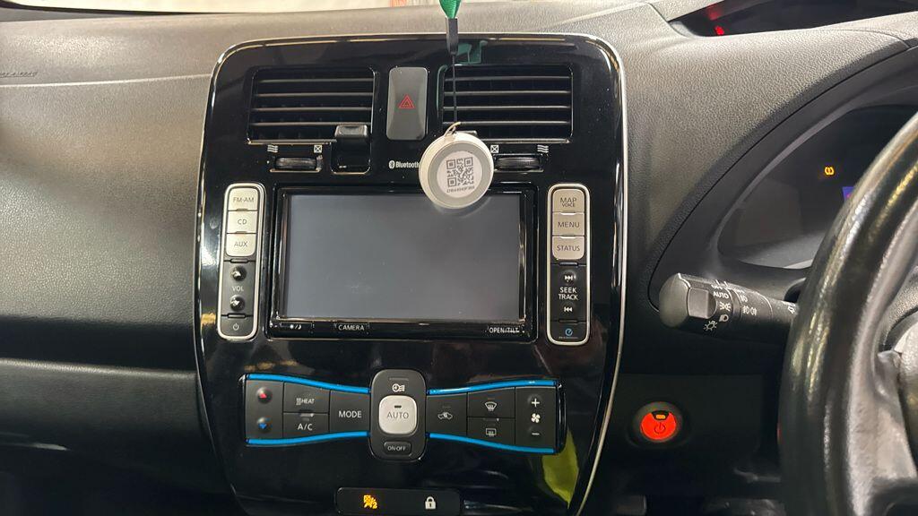 Used Nissan Leaf 2015 for sale - 76360397: Photo 11