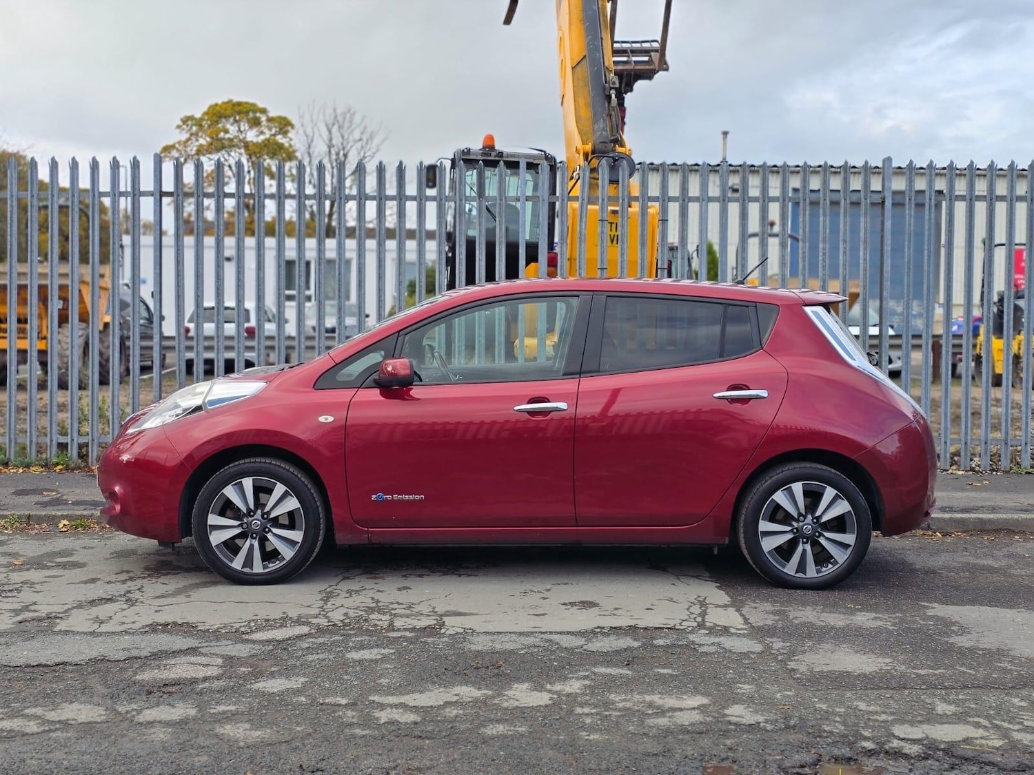 Used Nissan Leaf 2015 for sale - 76360397: Photo 14