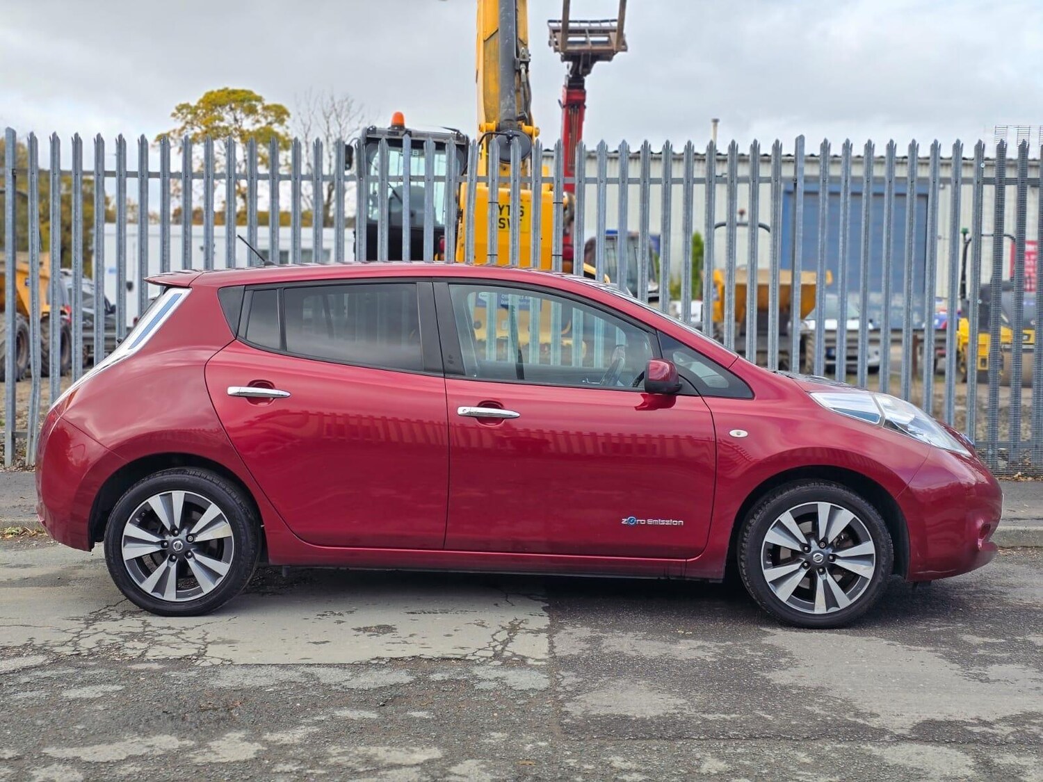 Used Nissan Leaf 2015 for sale - 76360397: Photo 18