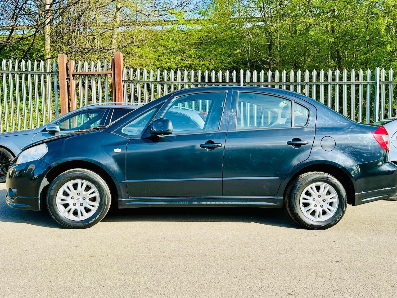 Used Suzuki SX4 2010 for sale - 76137672: Photo 3