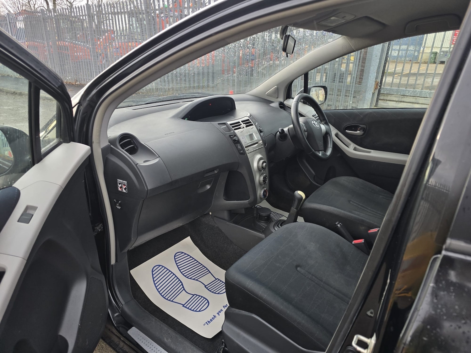 Used Toyota Yaris 2008 for sale - 77350448: Photo 25