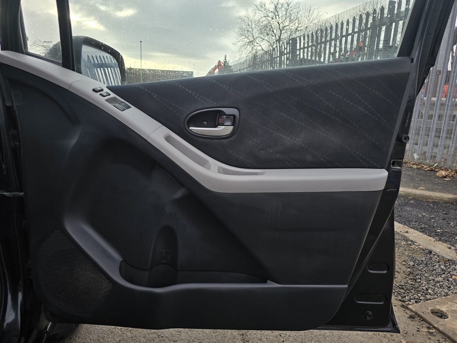 Used Toyota Yaris 2008 for sale - 77350448: Photo 37