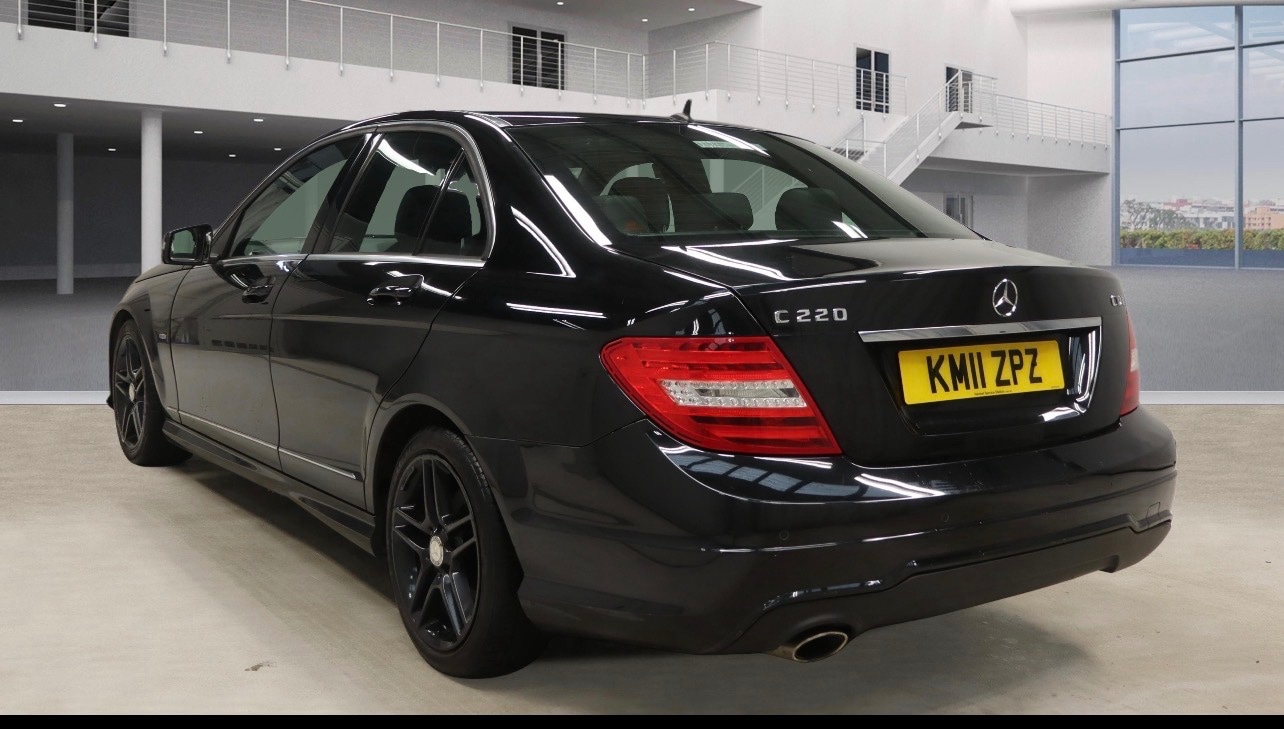 Used Mercedes-Benz C Class 2011 for sale - 77901849: Photo 3
