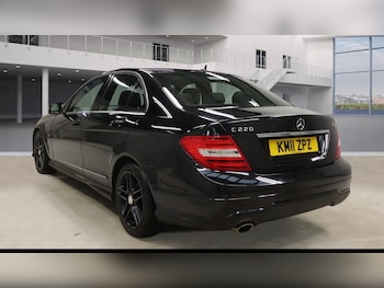 Used Mercedes-Benz C Class 2011 for sale - 77901849: Photo