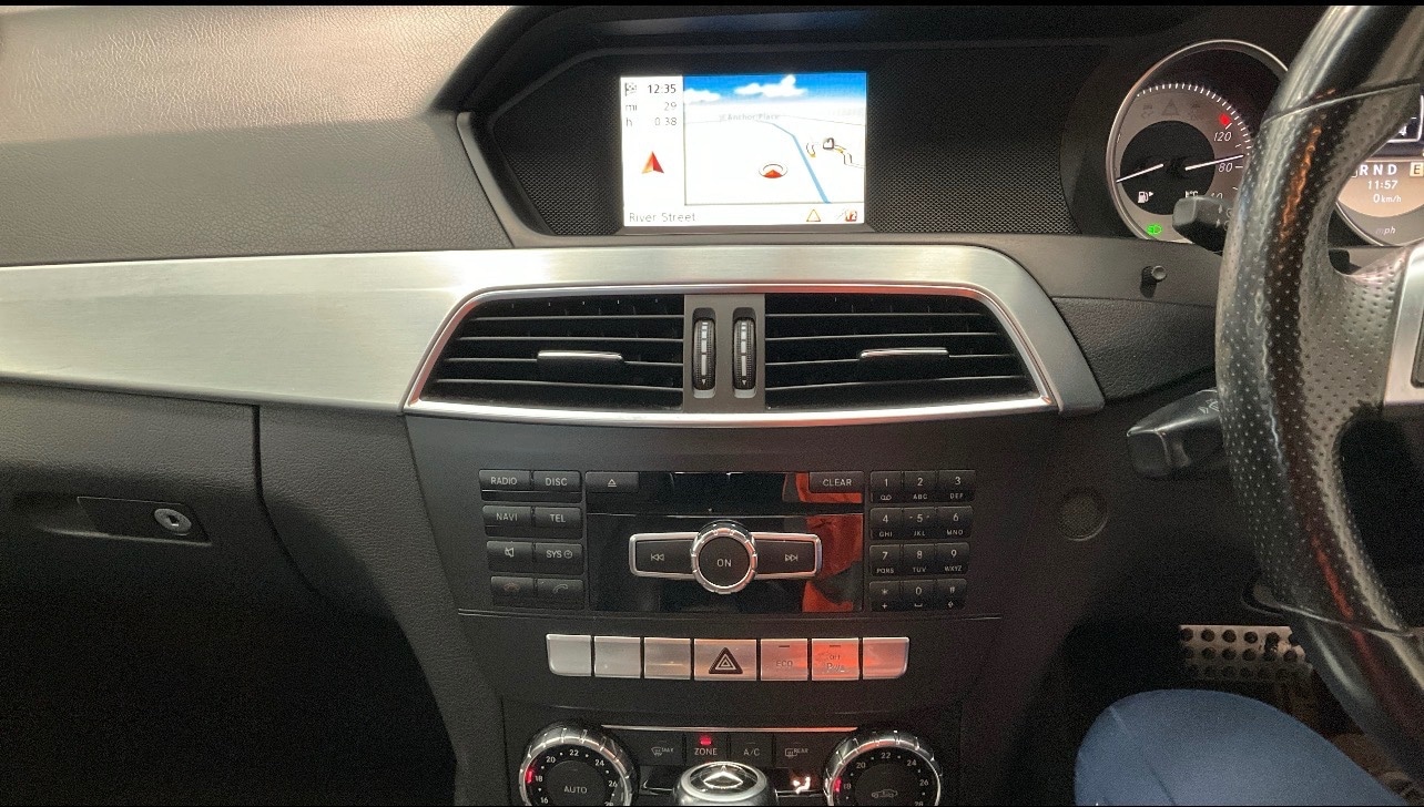 Used Mercedes-Benz C Class 2011 for sale - 77901849: Photo 8