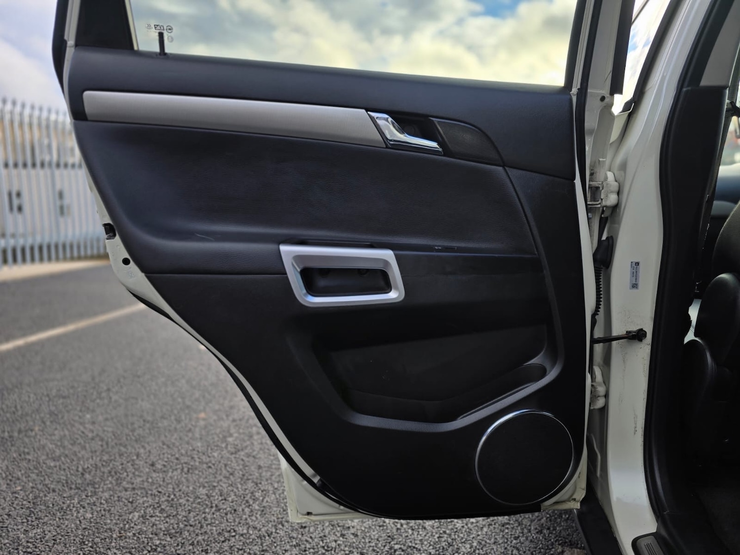 Used Vauxhall Antara 2012 for sale - 77404244: Photo 19