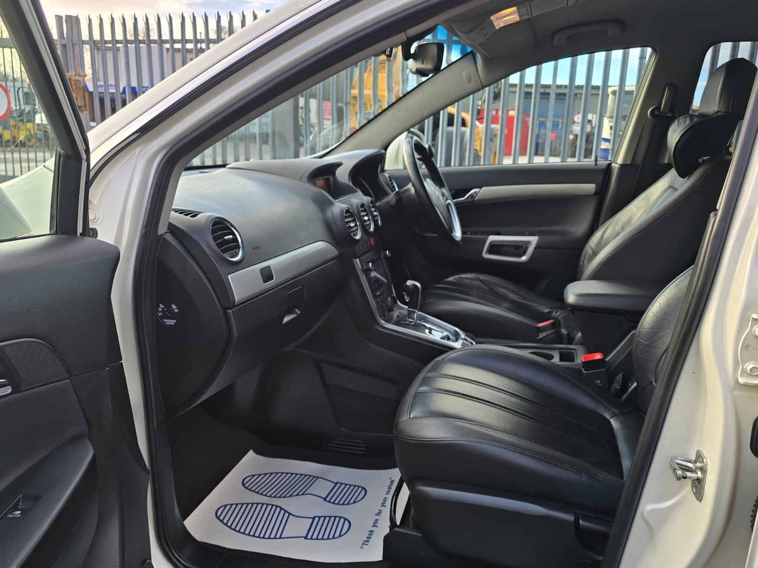 Used Vauxhall Antara 2012 for sale - 77404244: Photo 26